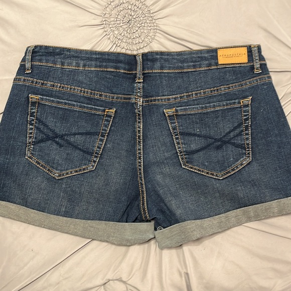 Near new denim shorts - Picture 2 of 5